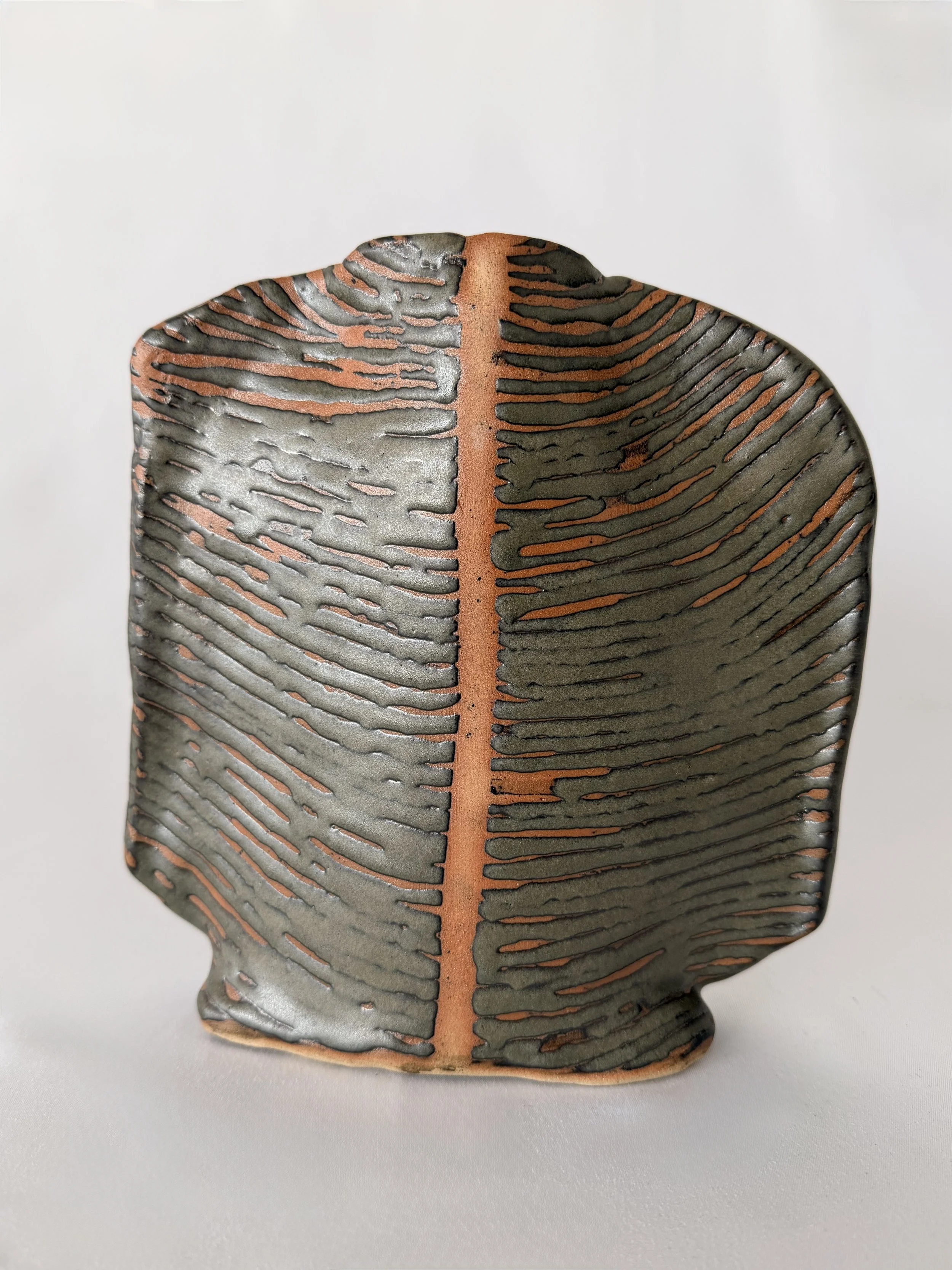 Counterpoint, 2025, stoneware, by Ayse Nisa Akdemir