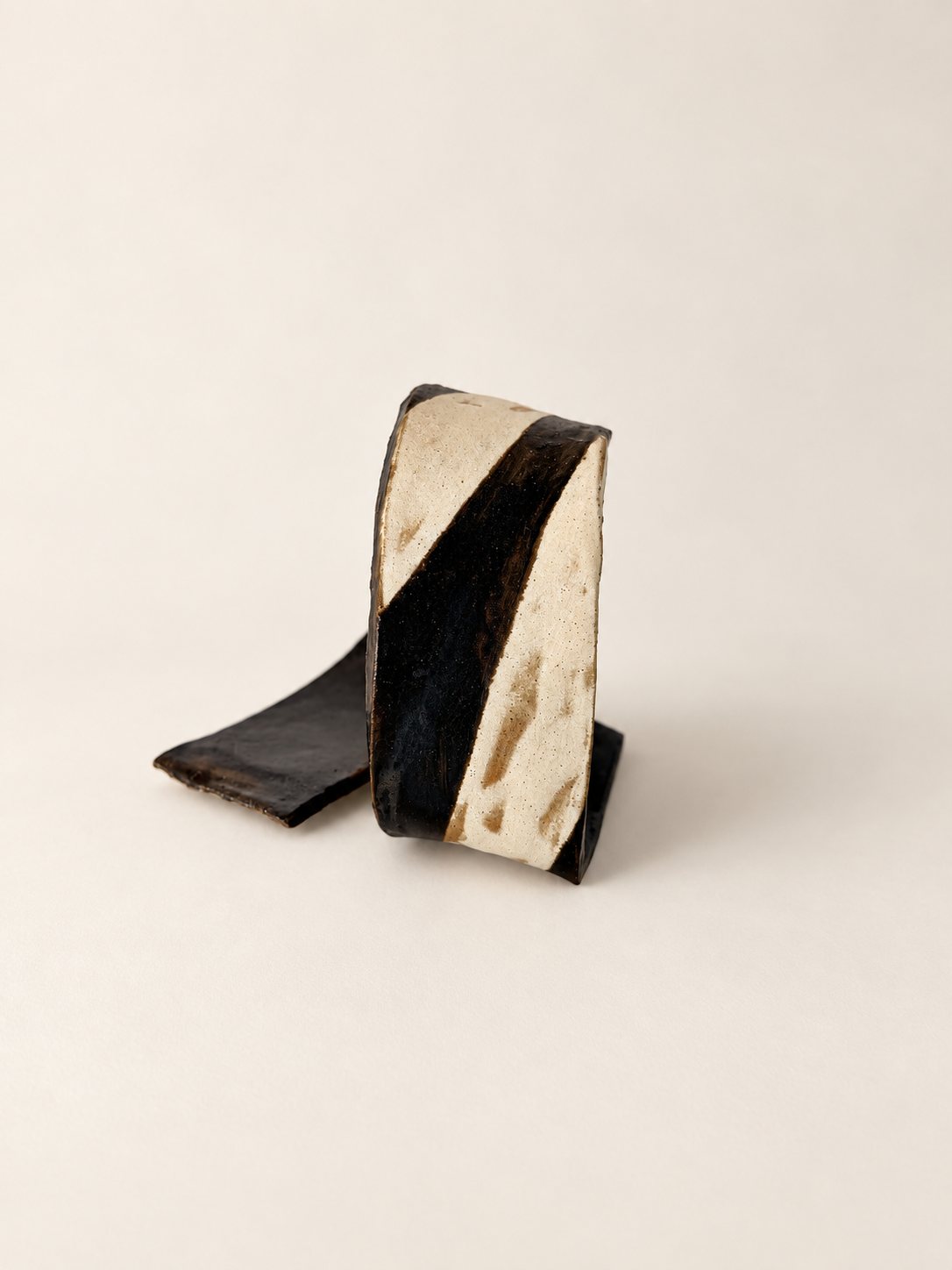 Infinite Return, 2025, stoneware, by Ayse Nisa Akdemir